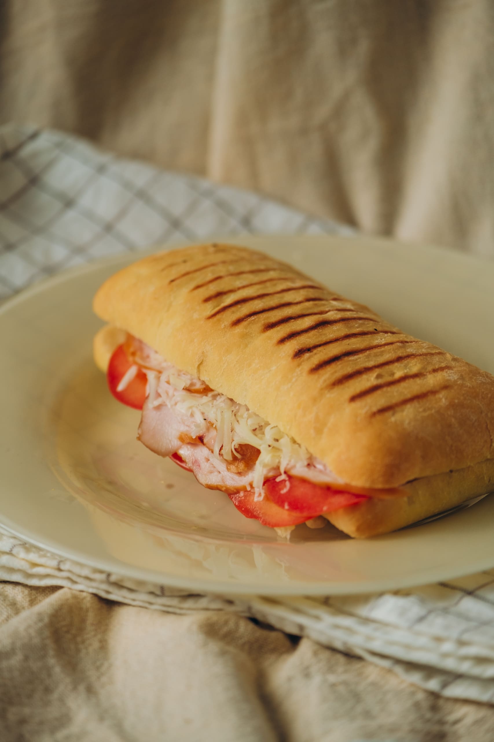 Панини с копченой курицей